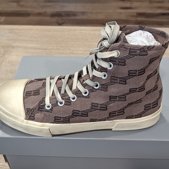 Men's Balenciaga Distressed Monogram High-Top Sneakers Gray/Brown - Picture 5 of 7
